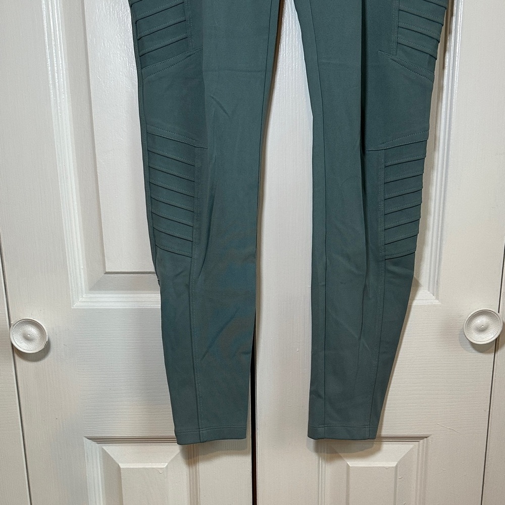 Athleta Delancey Moto Tight High Waisted Leggings in Sage Green Size Small - Picture 3 of 12